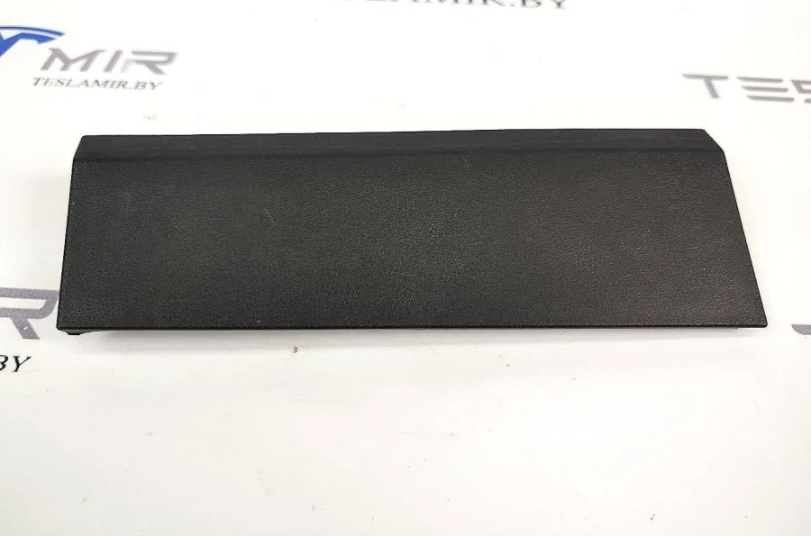Пластик салона Tesla Model 3 2023 — фото 1