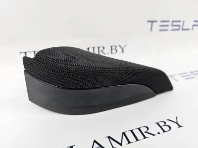 Сетка на динамик двери передней левой Tesla Model 3 2023