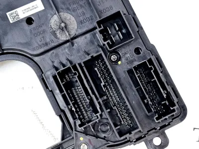 Блок управления BCM (бортовой сети) (Body Control Module) Боди левый Tesla Model 3 2023 — фото 3