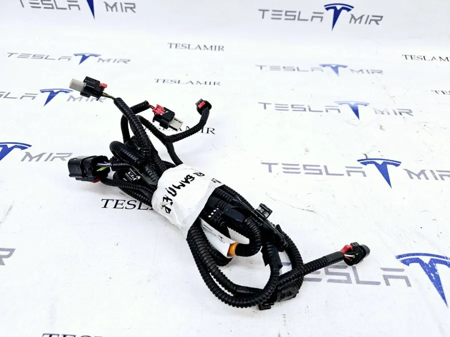 Электропроводка бампера заднего Tesla Model Y 2021 — фото 1