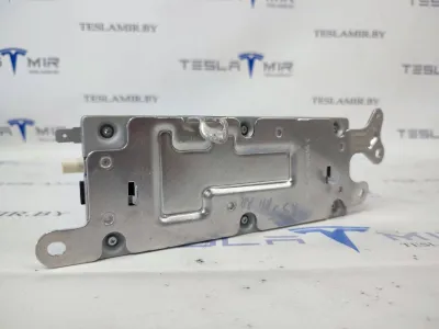 Блок радио Tesla Model 3 2020 — фото 2