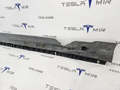 Накладка на порог правая Tesla Model Y 2024 — фото 3