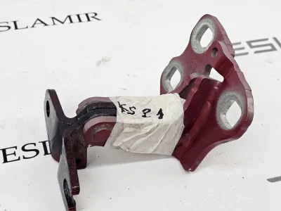 Петля двери передней верхняя левая Tesla Model 3 2022