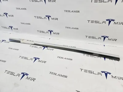 Молдинг двери (хром) передний правый Tesla Model 3 2019 — фото 2