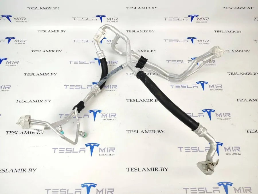 Трубопровод системы кондиционирования (трубки радиатора) Tesla Model S 2018 — фото 1