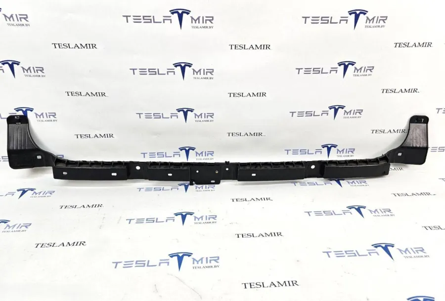 Кронштейн крепления бампера (центральный) задний Tesla Model 3 2020 — фото 1