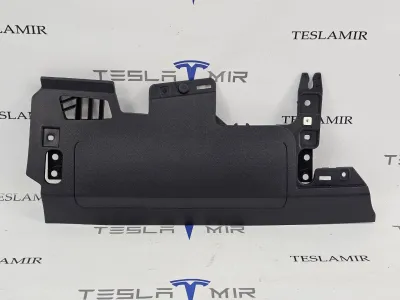 Подушка безопасности коленная водителя Tesla Model 3 2023