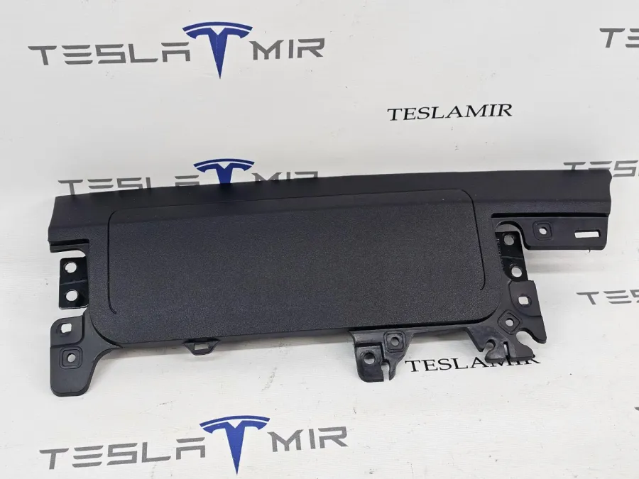 Подушка безопасности коленная пассажира Tesla Model 3 2023 — фото 1