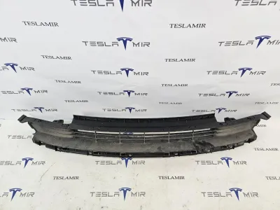Решетка гриль декоративная основного радиатора (передний бампер) Tesla Model 3 2025 — фото 2