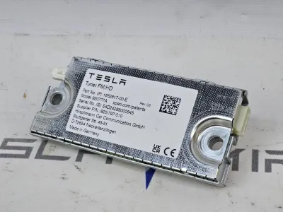 Блок радио Tesla Model 3 2025