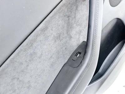 Обшивка двери задней левой Tesla Model Y 2022 — фото 2