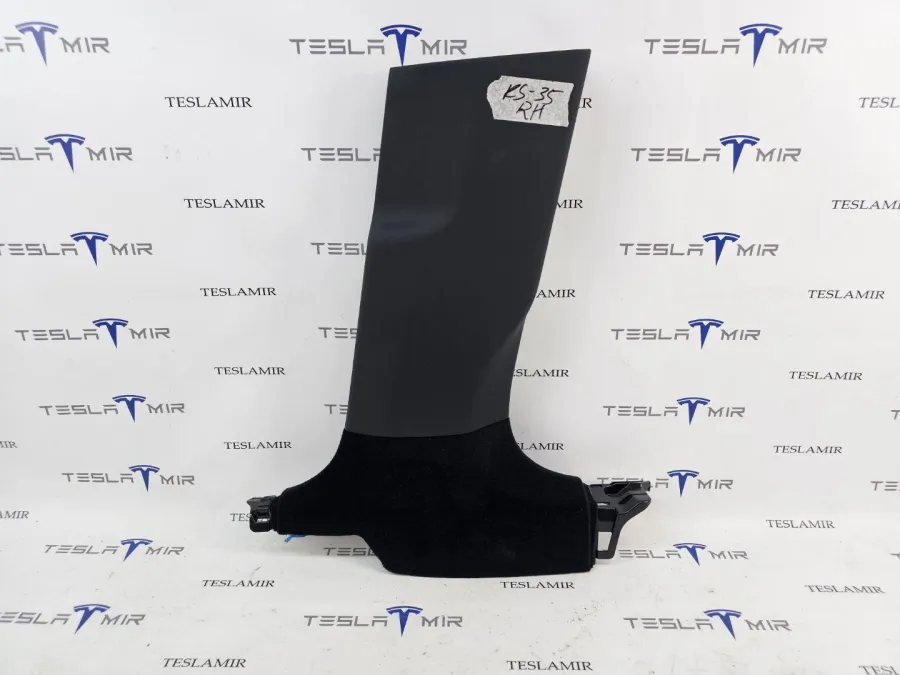 Накладка стойки B внутренняя правая нижняя Tesla Model Y 2025 — фото 1