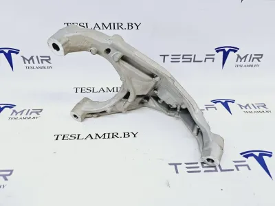 Кронштейн двигателя передний Tesla Model S 2022 — фото 2