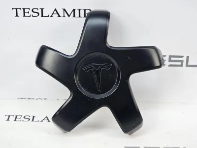 Колпачок литого диска Tesla Model 3 2025