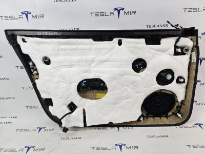 Обшивка двери передней правой Tesla Model 3 2025 — фото 4