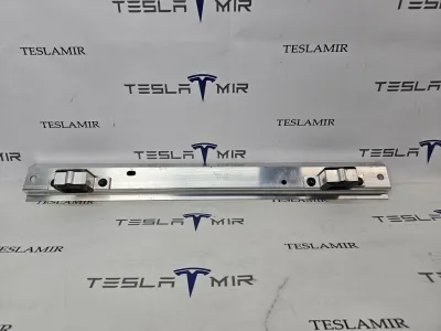 Усилитель бокса подкапотного Tesla Model Y 2025