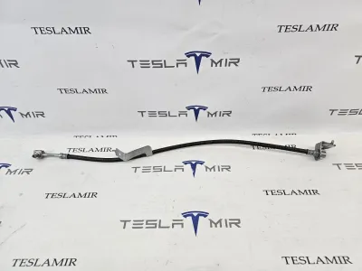 Шланг тормозной передний левый Tesla Model Y 2025