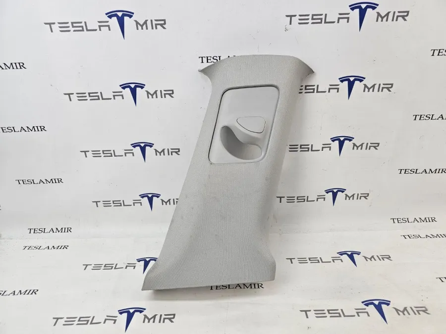 Накладка стойки B внутренняя правая верхняя Tesla Model Y 2024 — фото 1