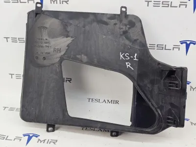 Воздуховод (дефлектор) радиатора (лопух) правый Tesla Model S 2018