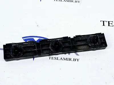 Кронштейн порога задний Tesla Model S 2017