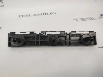 Кронштейн порога задний Tesla Model S 2018