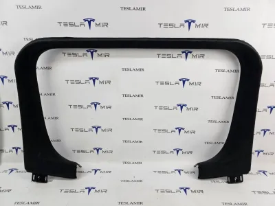 Накладка крышки багажника Tesla Model S 2022