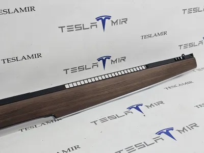 Декоративная накладка центральной консоли Tesla Model S 2022 — фото 3