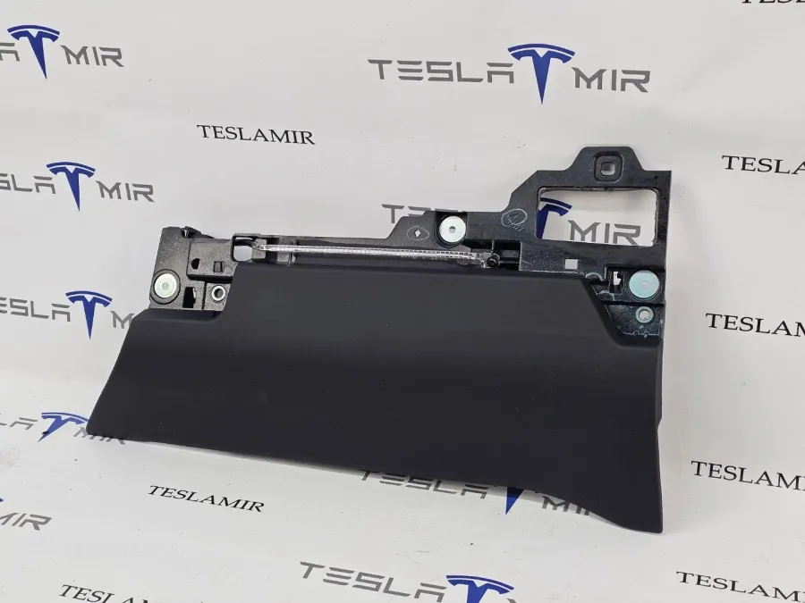 Подушка безопасности коленная пассажира Tesla Model S 2022 — фото 1