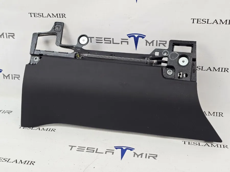 Подушка безопасности коленная водителя Tesla Model S 2022 — фото 1