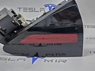 Люк порта зарядки с электроприводом в сборе Tesla Model S 2022 — фото 3