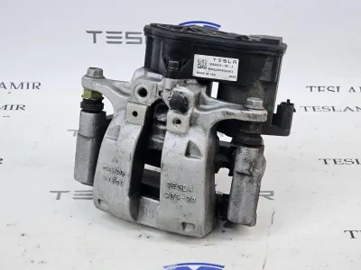Суппорт тормозной задний правый Tesla Model 3 2025