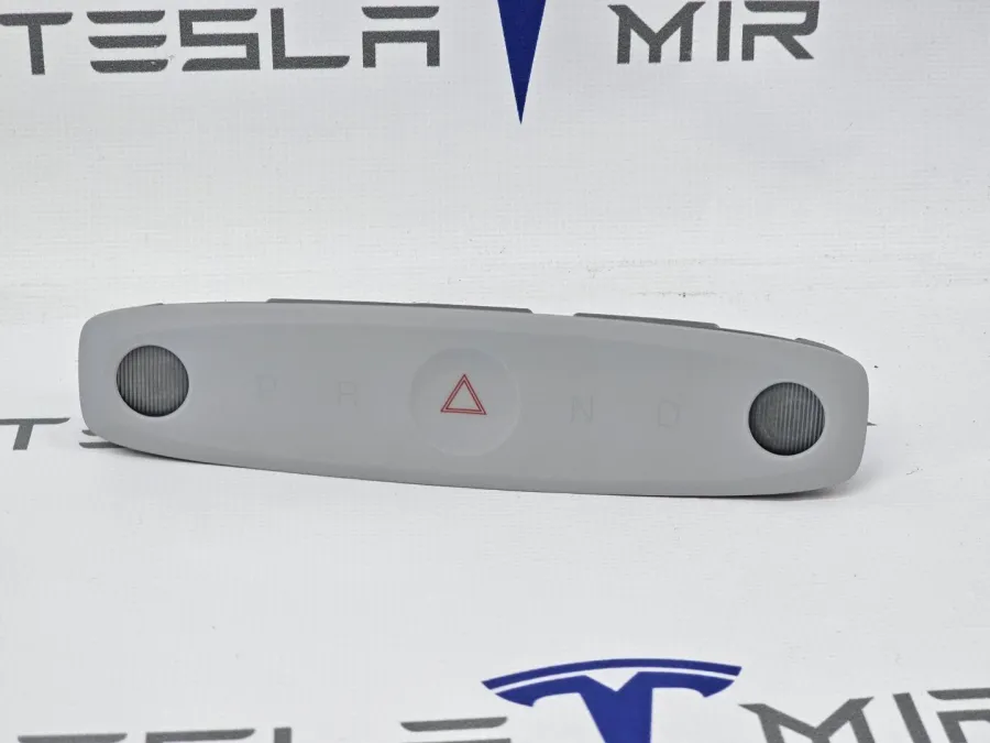 Фонарь салона (плафон) передний верхний Tesla Model 3 2024 — фото 1