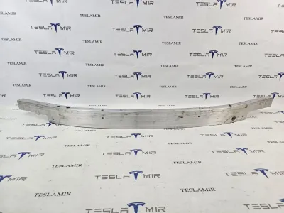 Усилитель переднего бампера верхний Tesla Model Y 2025