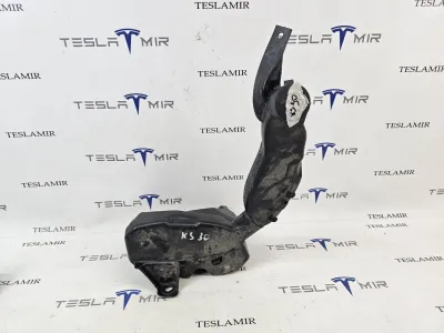 Бачок омывателя Tesla Model Y 2024