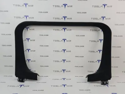 Накладка крышки багажника Tesla Model S 2022