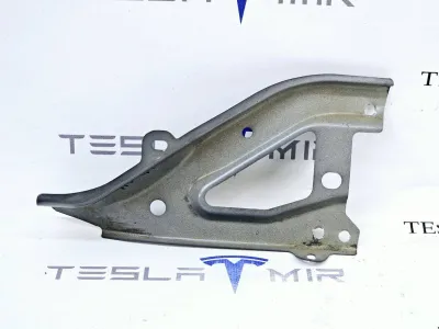 Кронштейн крыла левый Tesla Model Y 2021