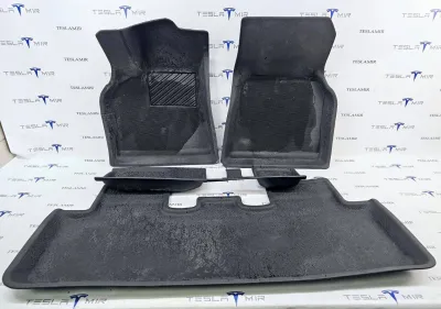 Комплект ковриков салона Tesla Model Y 2022