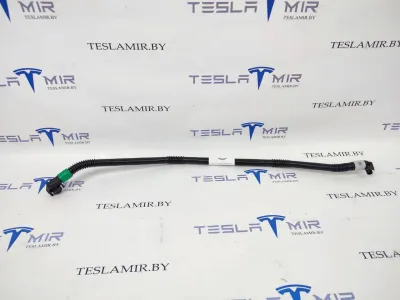 Патрубок системы охлаждения пластиковый Tesla Model 3 2020