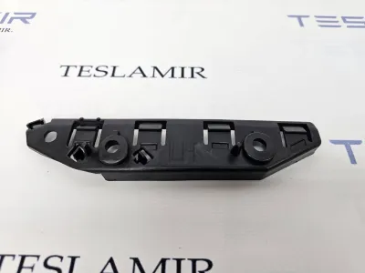 Кронштейн крепления бампера переднего левый Tesla Model 3 2022