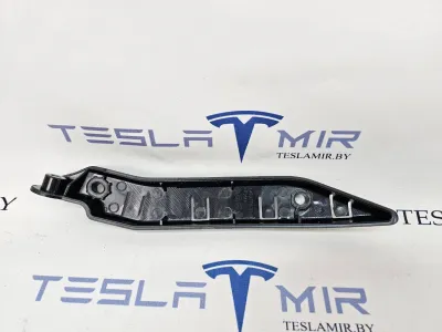 Кронштейн крепления бампера переднего левый Tesla Model Y 2021 — фото 2