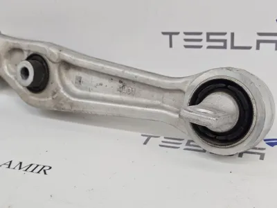Рычаг передний поперечный прямой Tesla Model 3 2023 — фото 2