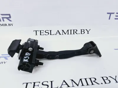 Ограничитель открывания двери задней Tesla Model 3 2023 — фото 2
