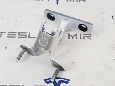 Петля крышки багажника правая Tesla Model Y 2025