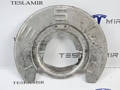 Кожух защитный тормозного диска передний Tesla Model 3 2022