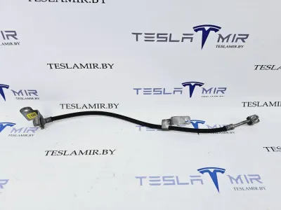 Шланг тормозной передний правый Tesla Model 3 2023