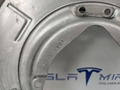 Кожух защитный тормозного диска передний Tesla Model 3 2020 — фото 3