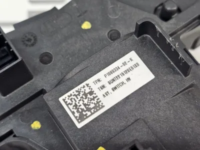 Контактор высоковольтной батареи Tesla Model 3 2023 — фото 2