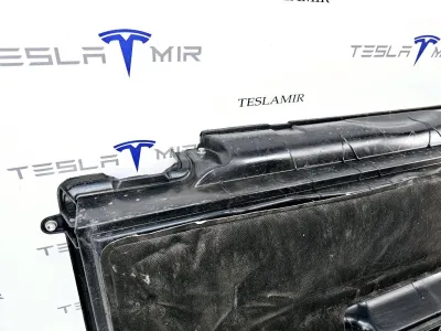 Корпус воздушногo фильтра Tesla Model X 2018 — фото 4