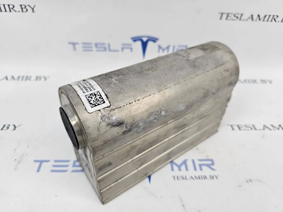 Тепловой насос Tesla Model 3 2022 — фото 1
