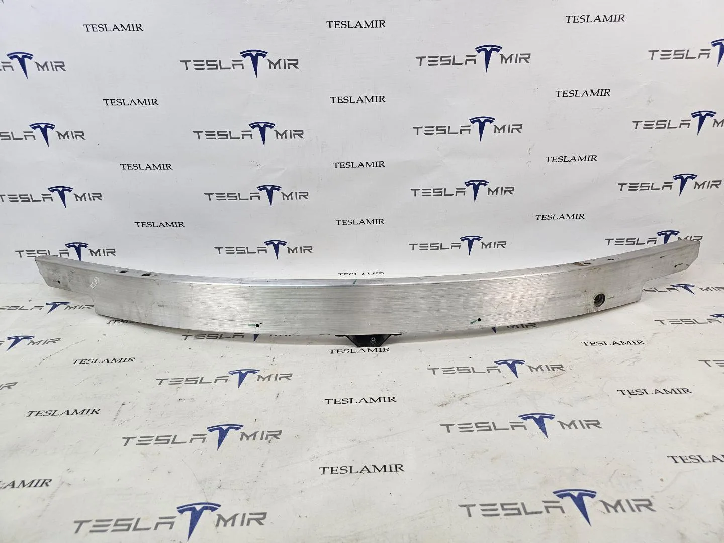 Усилитель переднего бампера верхний Tesla Model 3 2025 — фото 1